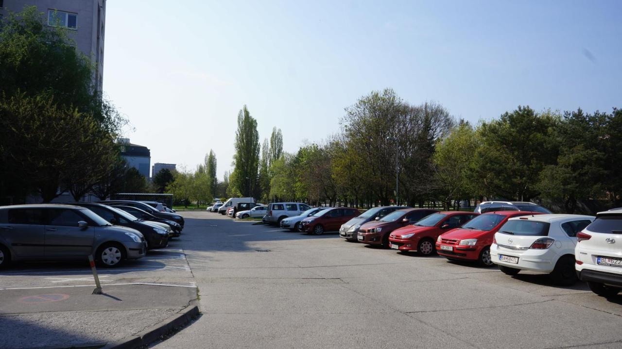 Vesna Convenient Apartment Bratislava Dış mekan fotoğraf